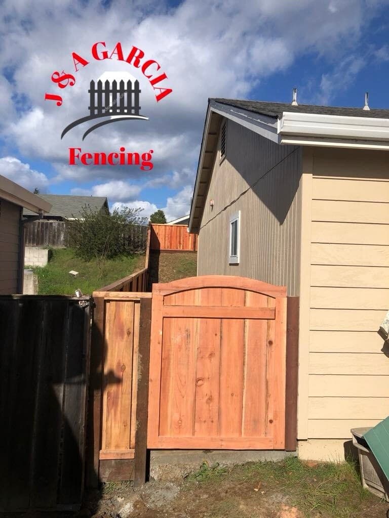 Custom Arched Back Gate