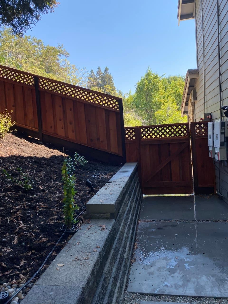Board On Board +Diagonal Lattice Slopped Board On Board Gate With Lattice And Skirt